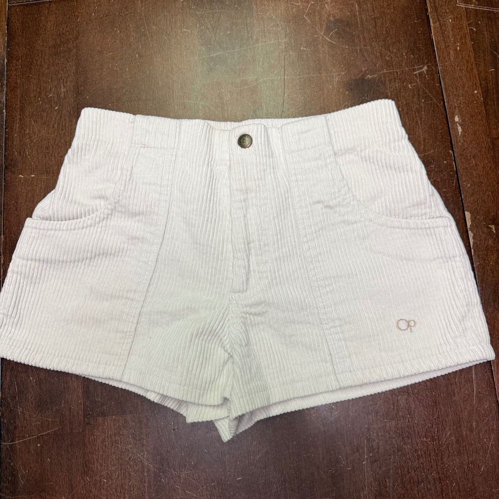 Ocean Pacific Corduroy Shorts Women XS White Icons of Culture Vintage Style